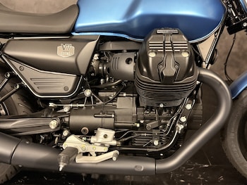 Used Moto Guzzi V7 Stone undefined for sale - bike-78397223: Photo