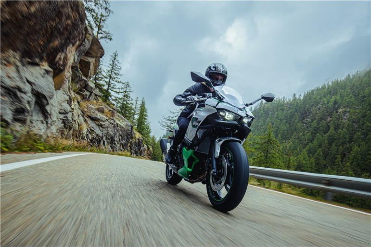Used Kawasaki Ninja 7 Hybrid for sale - 78668461: Photo 11