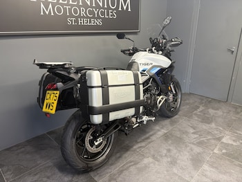 Used Triumph TIGER 900 ALPINE 2026 for sale - bike-78841230: Photo