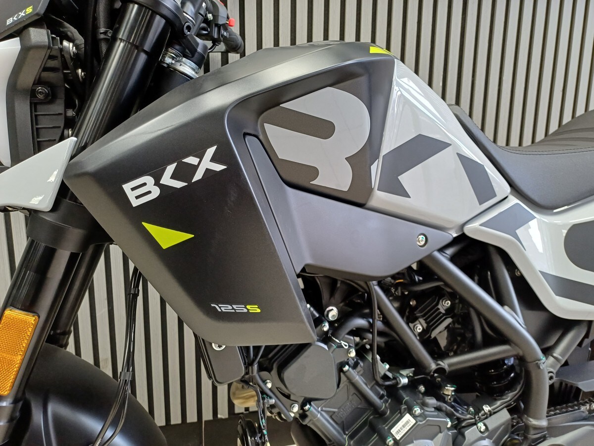 Used Benelli BKX 125 for sale - 78395334: Photo 9