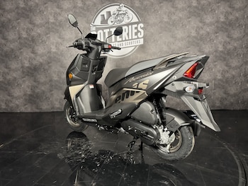 Used Suzuki Avensis 125 undefined for sale - bike-78599891: Photo