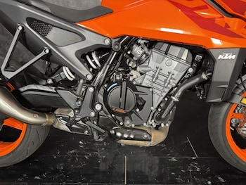 Used KTM 990 DUKE 24 2024 for sale - bike-79055117: Photo