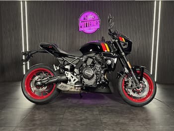 Used Suzuki GSX-8TT undefined for sale - bike-79845917: Photo