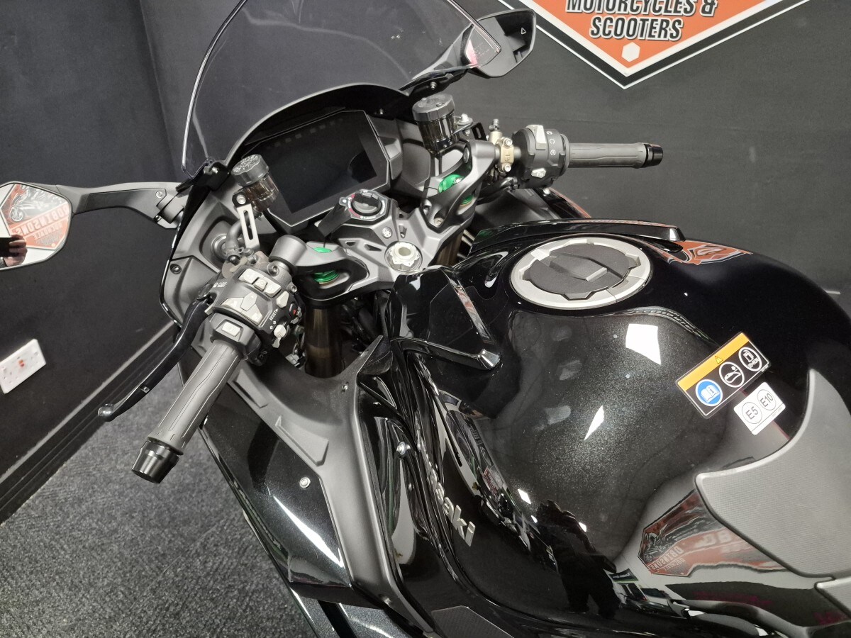Used Kawasaki Ninja H2SX ZX1002PPFNN BK1 for sale - 78396650: Photo 11