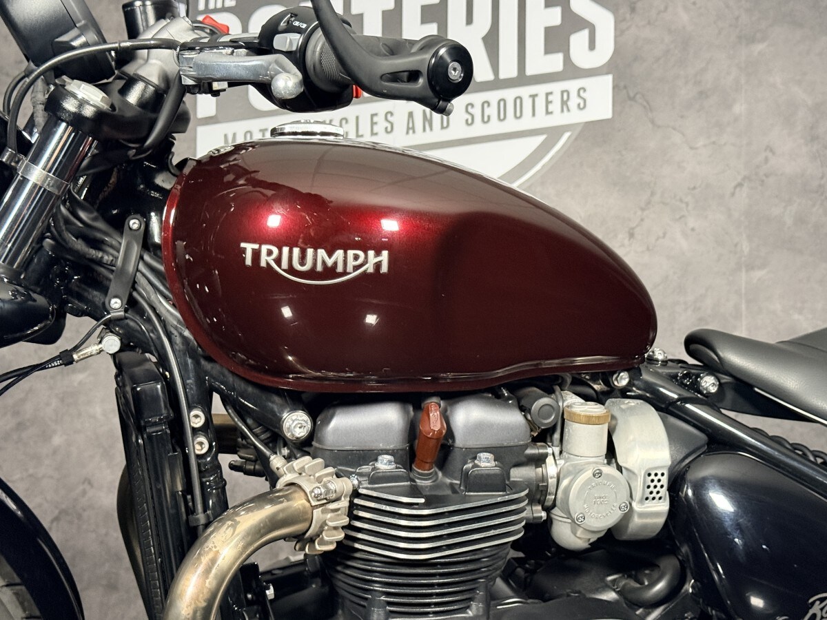 Used Triumph BONNEVILLE BOBBER 2017 for sale - 78722637: Photo 12