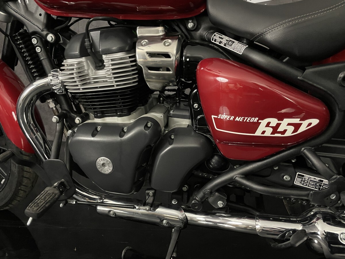 Used Royal Enfield SUPER METEOR 650 Celestial for sale - 78397012: Photo 11