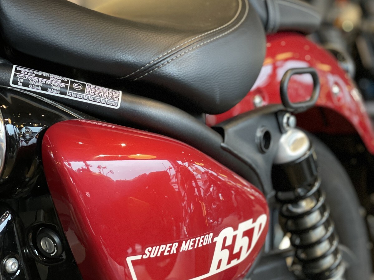 Used Royal Enfield SUPER METEOR 650 Celestial for sale - 78397012: Photo 14