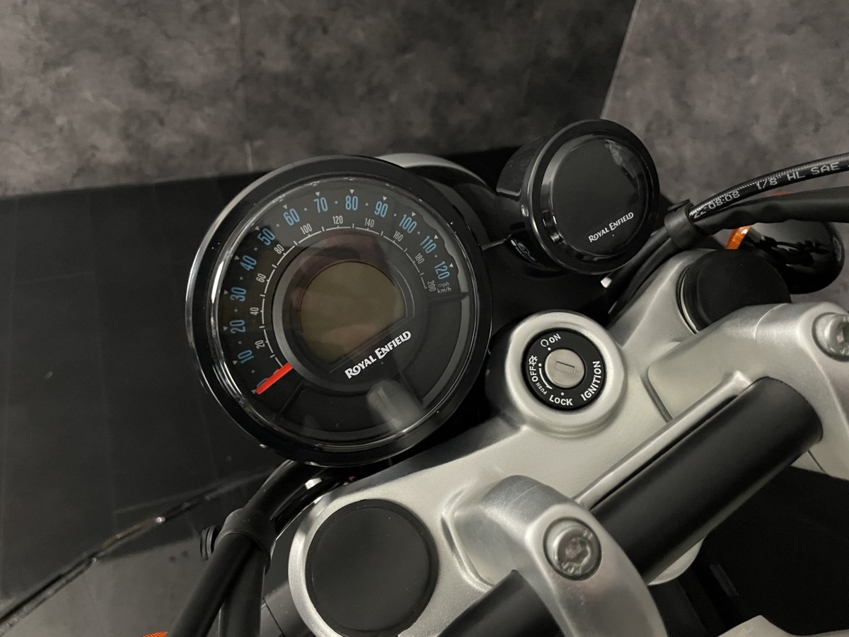 Used Royal Enfield SUPER METEOR 650 Celestial for sale - 78397012: Photo 9