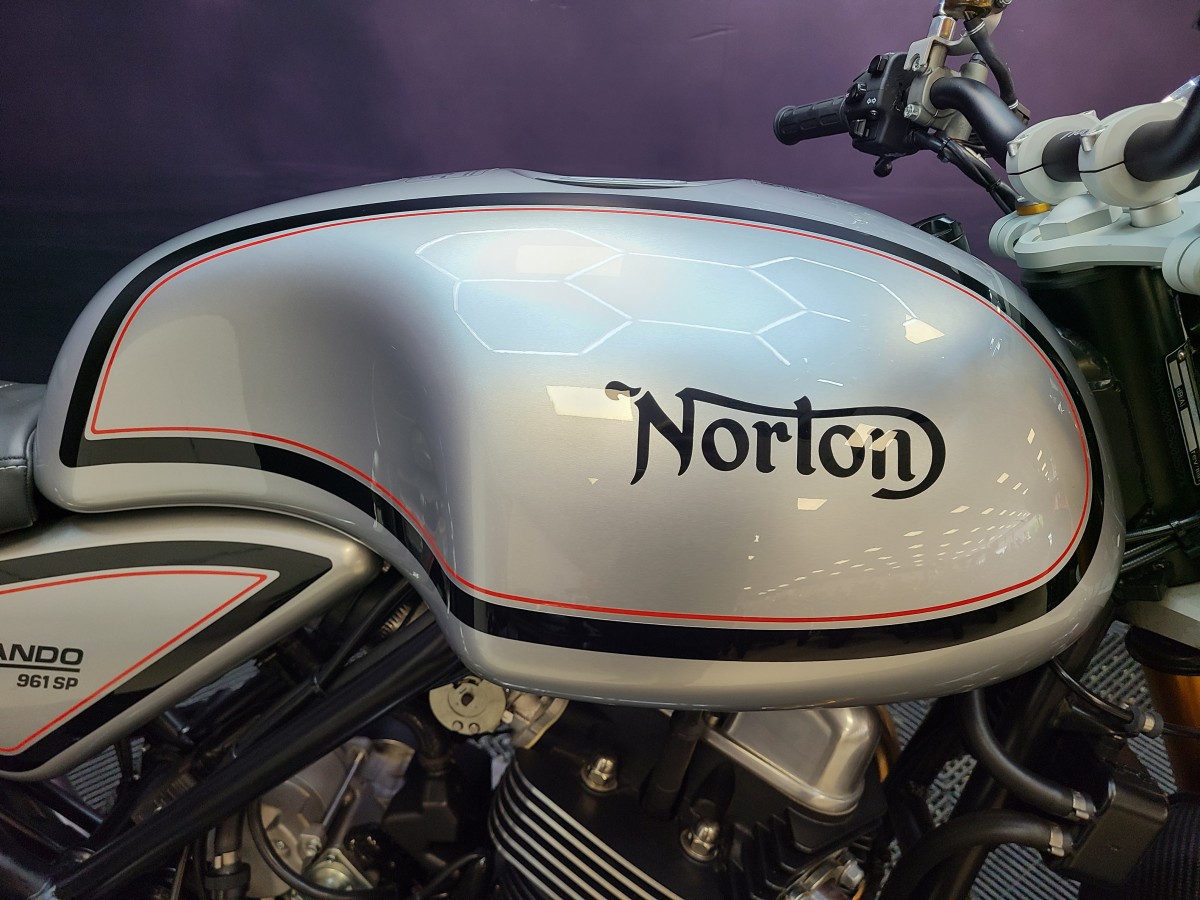 Used Norton COMMANDO 961 SP 2024 for sale - 78510359: Photo 6
