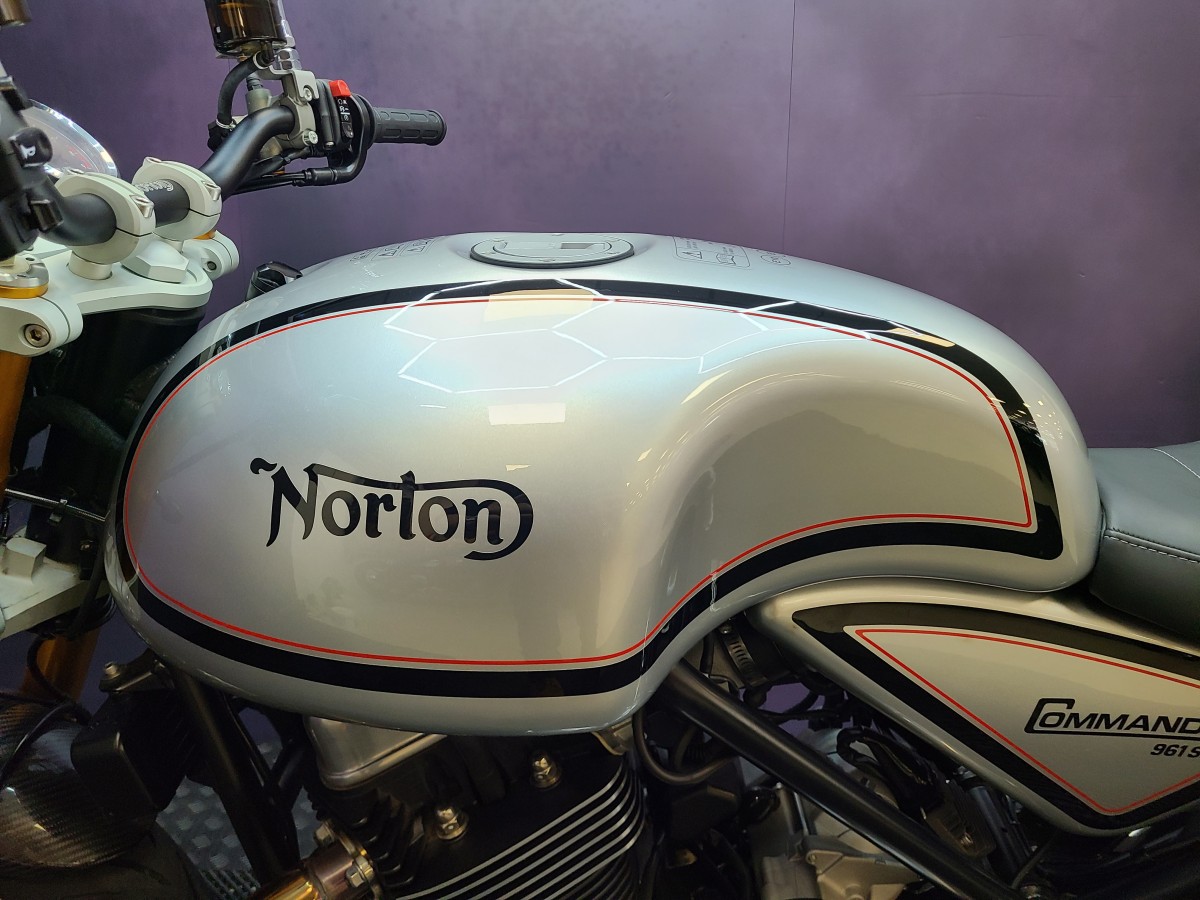 Used Norton COMMANDO 961 SP 2024 for sale - 78510359: Photo 9