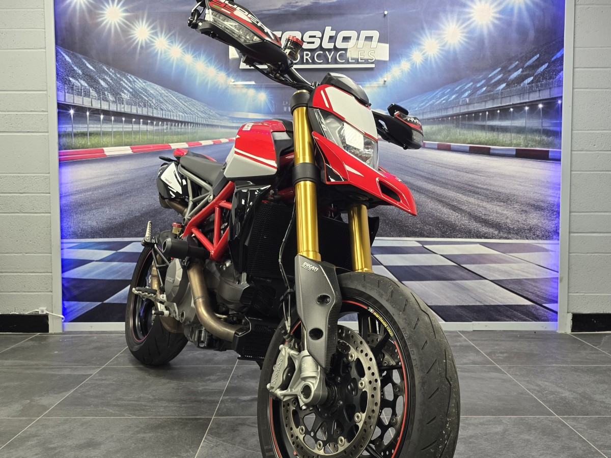Used Ducati HYPERMOTARD 950 SP 2020 for sale - 78871381: Photo 2