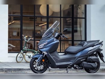 Used SYM Joymax Z+ 300cc undefined for sale - bike-78395488: Photo