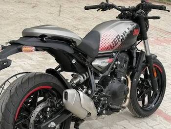 Used Royal Enfield GUERRILLA 450 APEX BLACK 0% FINANCE AVAILABLE undefined for sale - bike-79680692: Photo