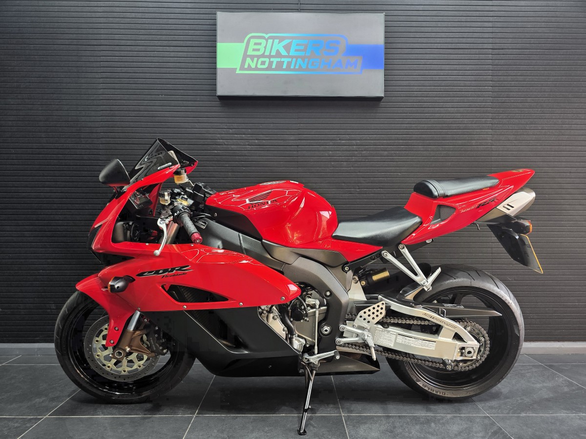 Used Honda Fireblade CBR 1000 RR-4 2004 for sale - 78393575: Photo 8