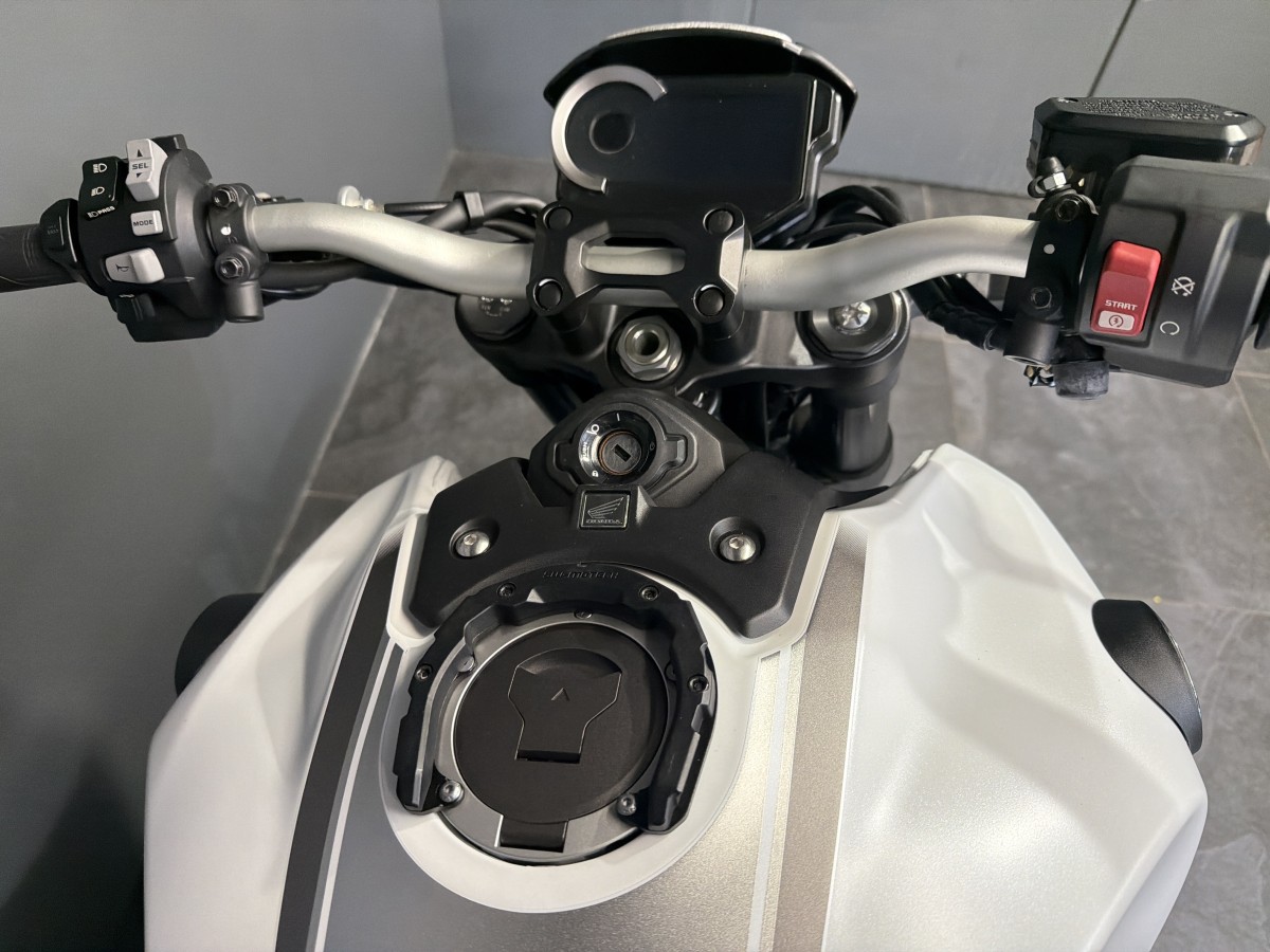 Used Honda CB 1000 RA-L 2020 for sale - 78513101: Photo 8