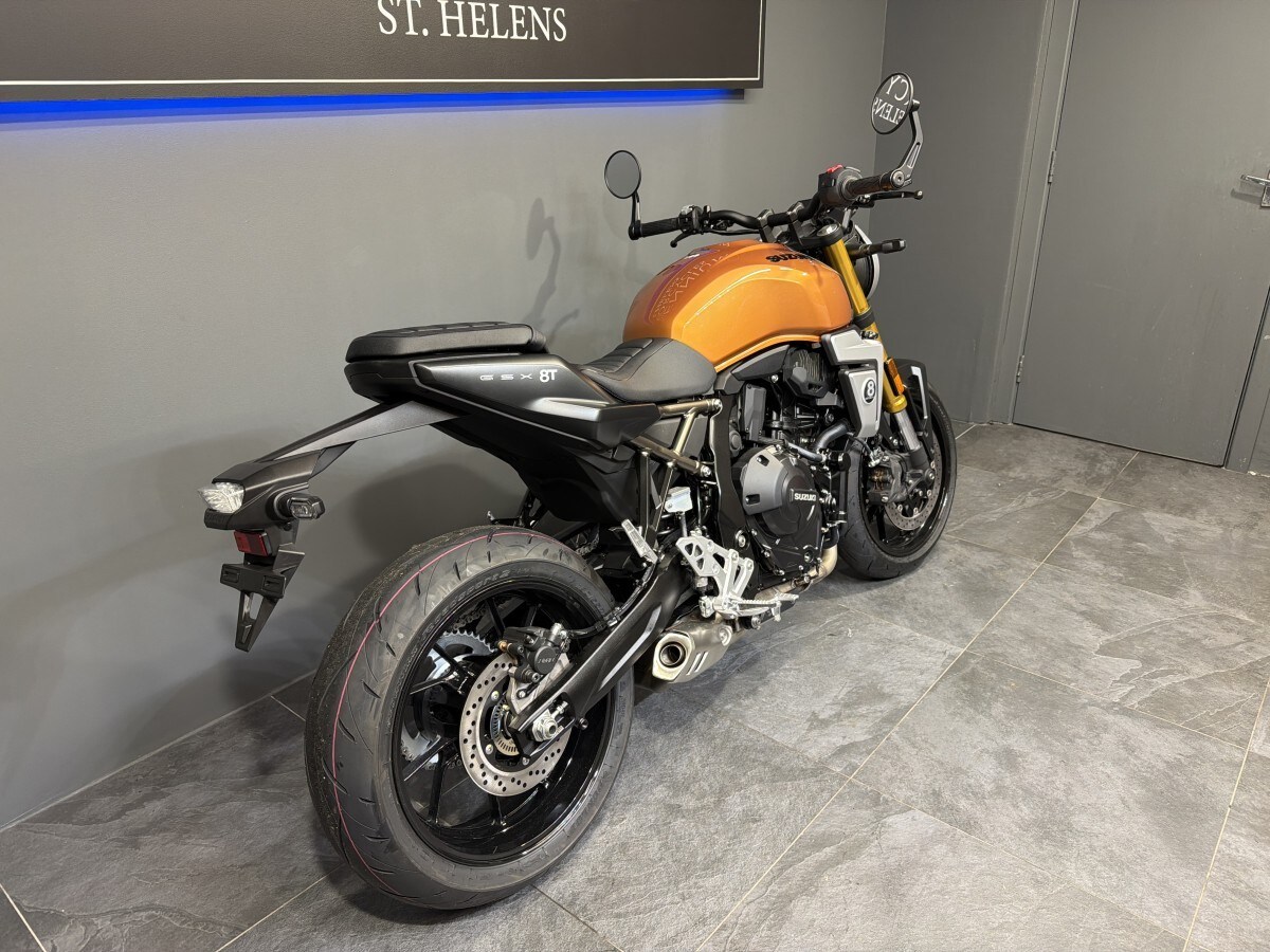 Used Suzuki GSX-8T 2025 for sale - 78395641: Photo 3