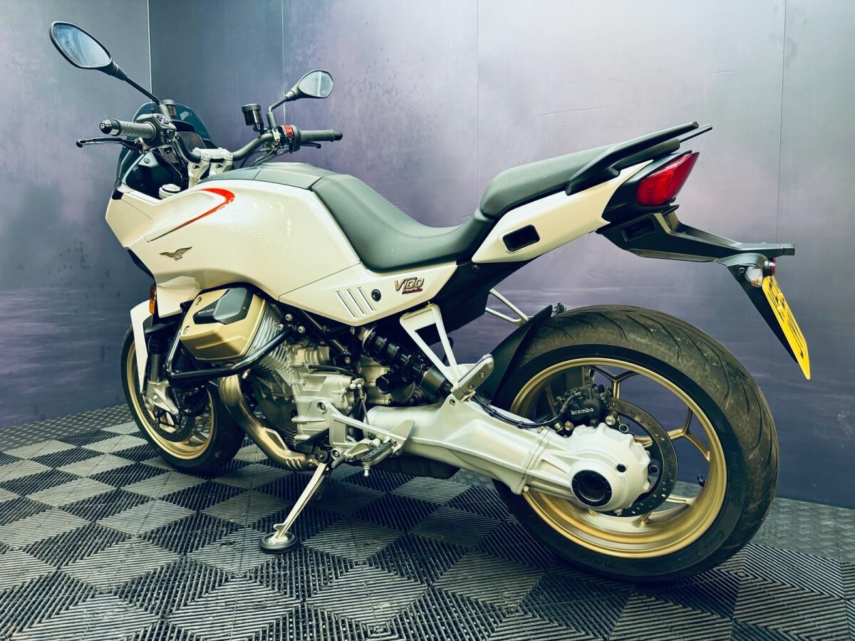 Used Moto Guzzi V100 MANDELLO 2023 for sale - 78510360: Photo 14
