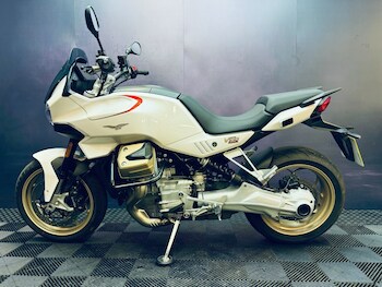 Used Moto Guzzi V100 MANDELLO 2023 for sale - bike-78510360: Photo