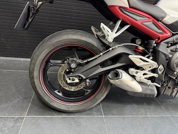 Used Triumph Street Triple R Factory low model (LHR) 2020 for sale - bike-79156812: Photo
