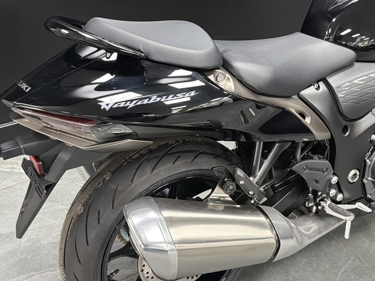 Used Suzuki GSX1300R HAYABUSA for sale - 78841232: Photo 2