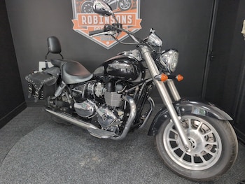 Used Triumph BONNEVILLE AMERICA 8 2014 for sale - bike-79105229: Photo
