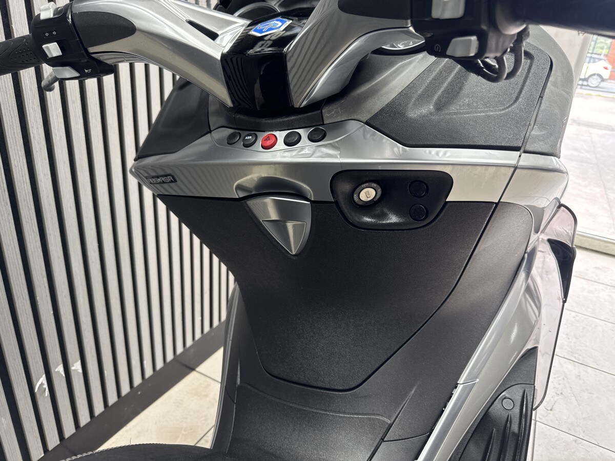 Used Piaggio X10 350 2016 for sale - 78836249: Photo 11