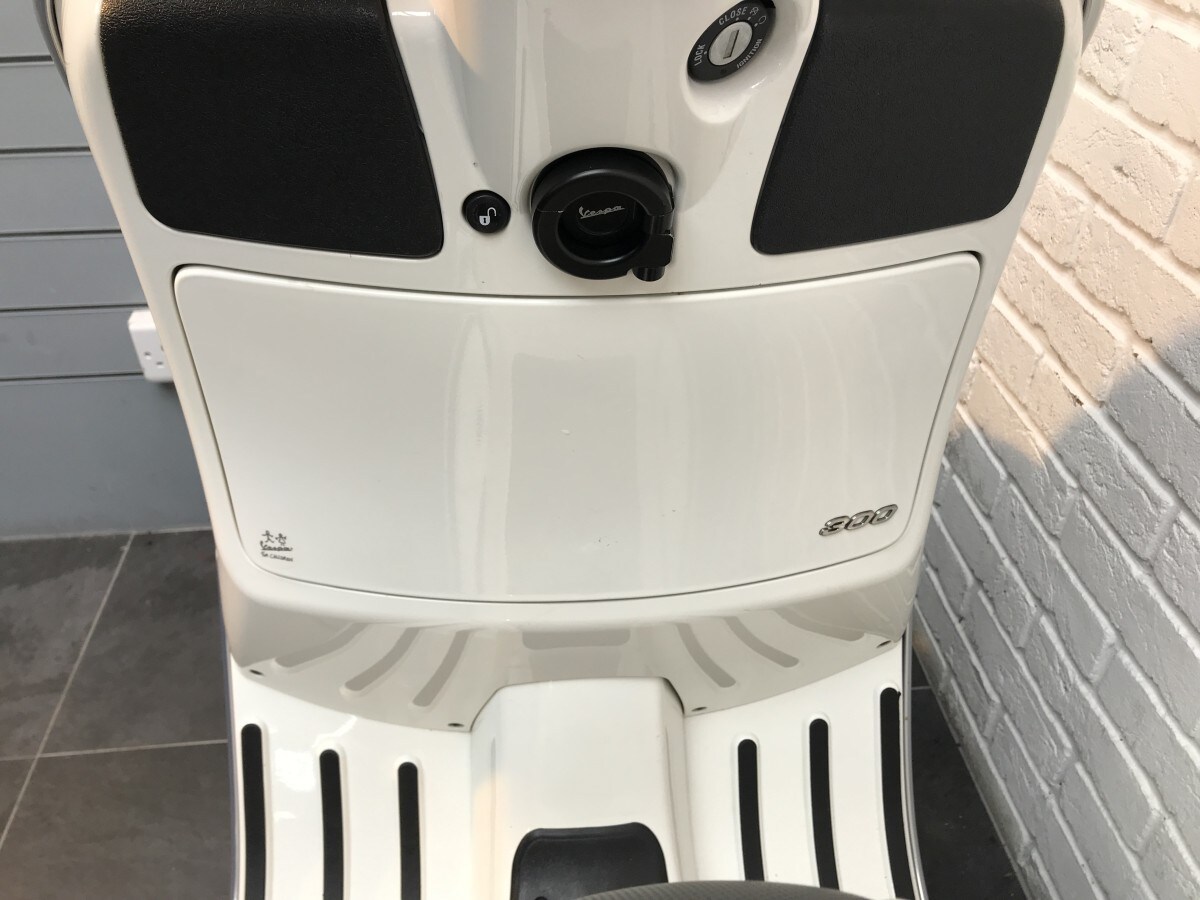 Used Piaggio VESPA GTS SUPER 300 HPS 2019 for sale - 78393488: Photo 11