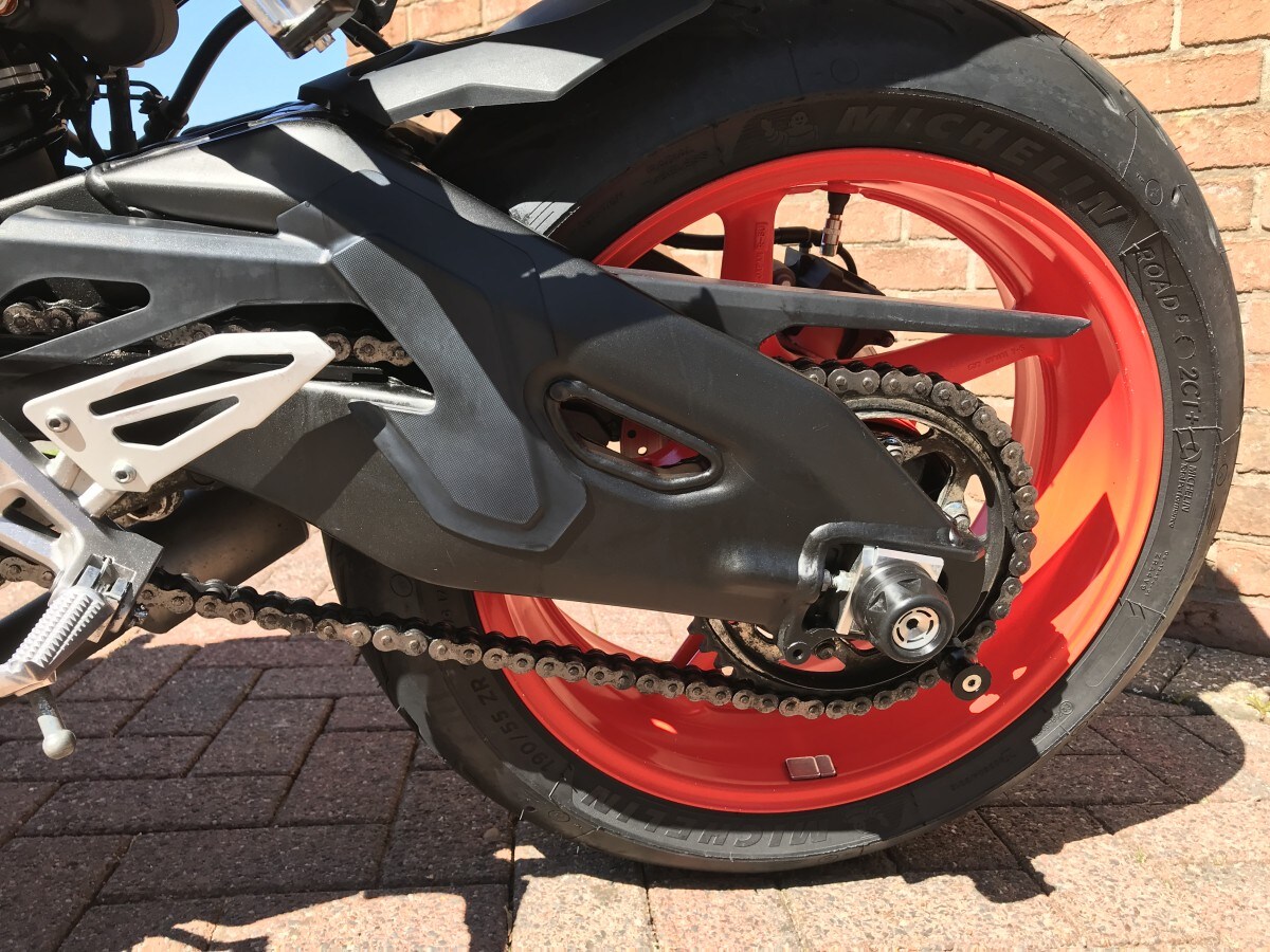 Used Yamaha MT-10 MTN1000 for sale - 78393927: Photo 12