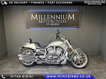 Used Harley-Davidson VRSCDX AN NIGHT ROD 2019 for sale - bike-78836233: Photo