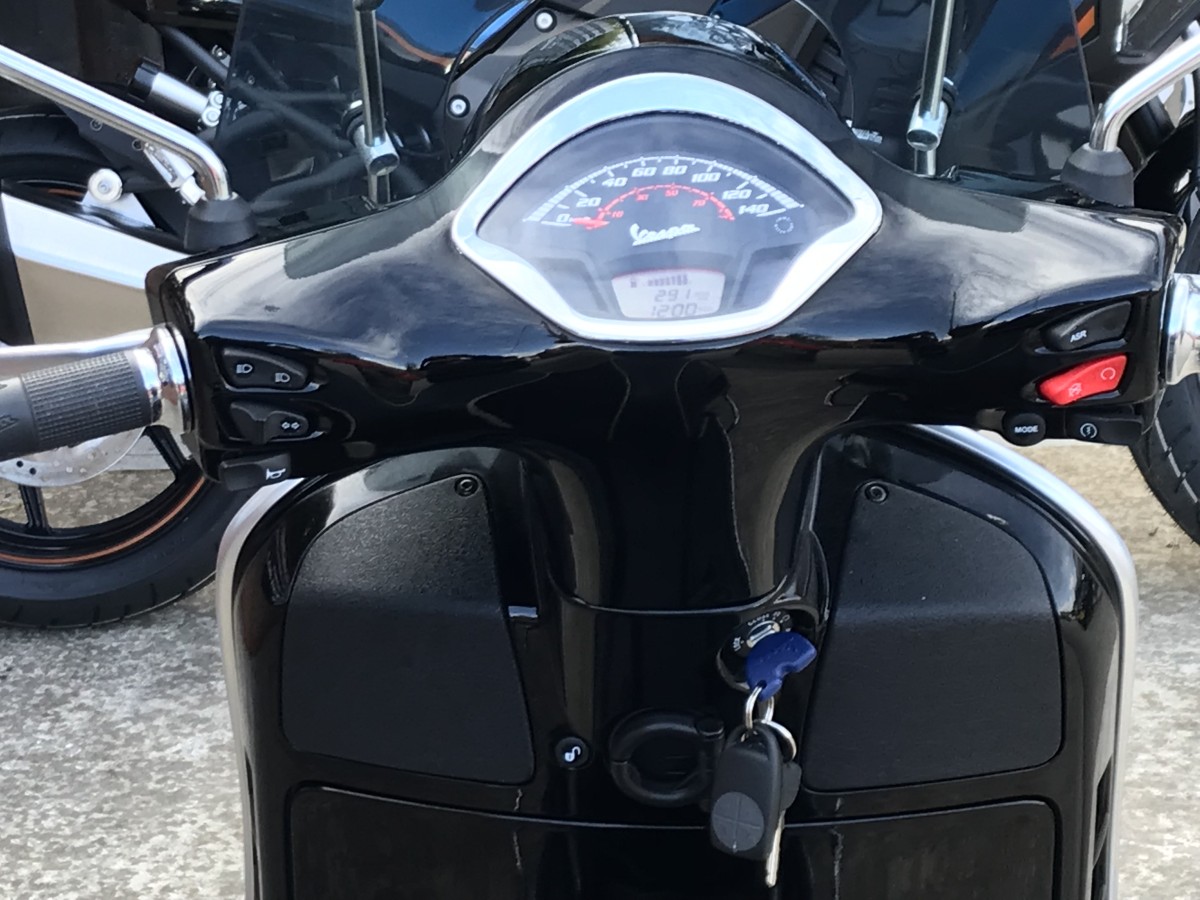 Used Piaggio VESPA GTS 300 SUPER ABS 2022 for sale - 78393117: Photo 10