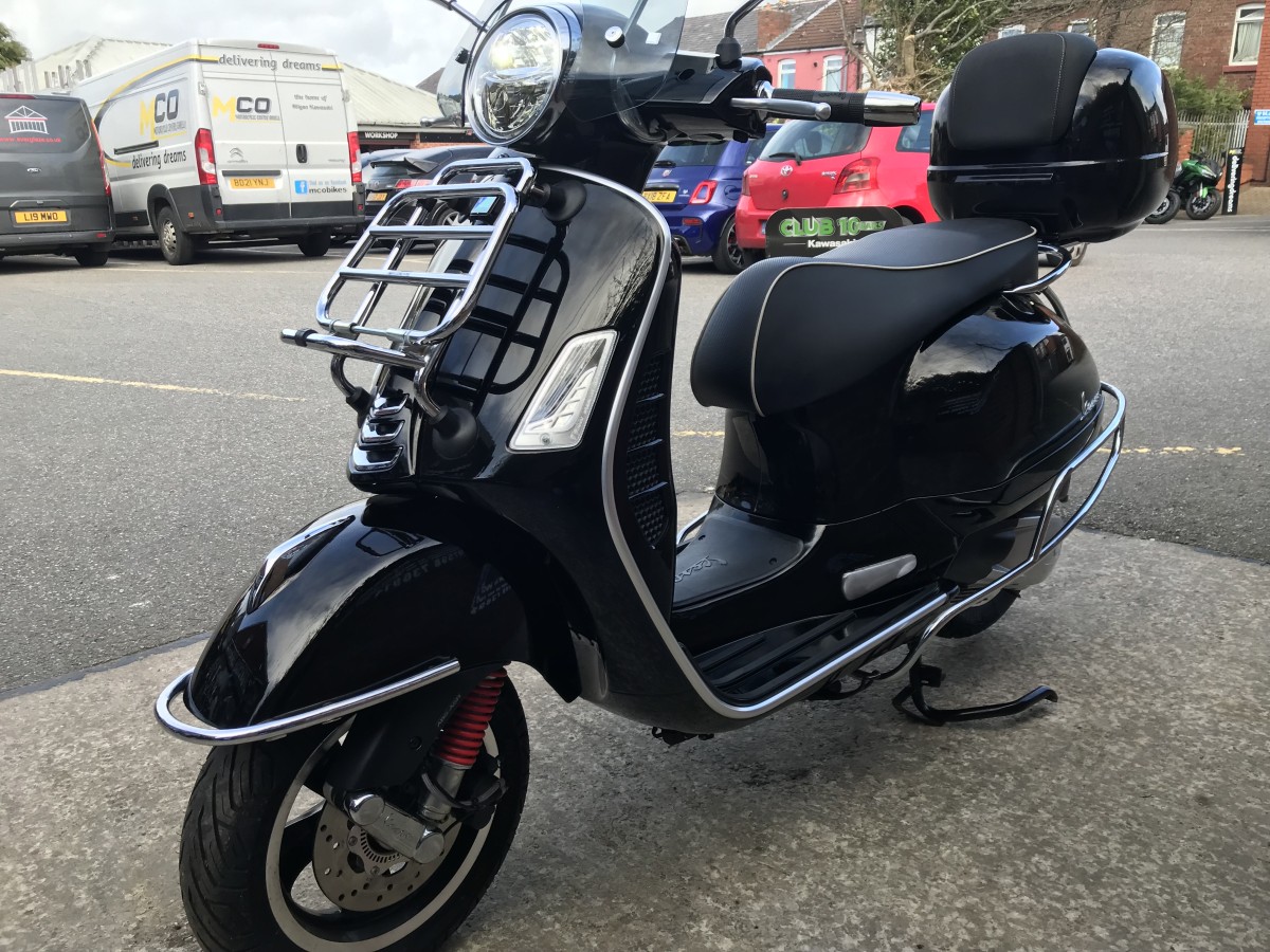 Used Piaggio VESPA GTS 300 SUPER ABS 2022 for sale - 78393117: Photo 19