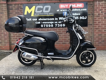 Used Piaggio VESPA GTS 300 SUPER ABS 2022 for sale - bike-78393117: Photo