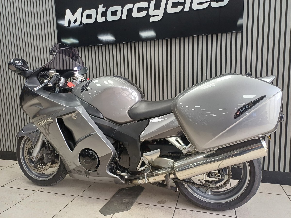 Used Honda CBR1100 BLACKBIRD 2007 for sale - 78470428: Photo 4
