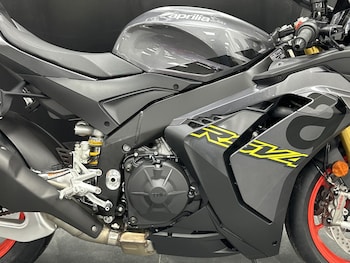 Used Aprilia RSV4 undefined for sale - bike-78395353: Photo