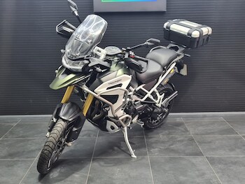 Used Triumph TIGER 1200 RALLY EXPLORER 2022 for sale - bike-78394327: Photo