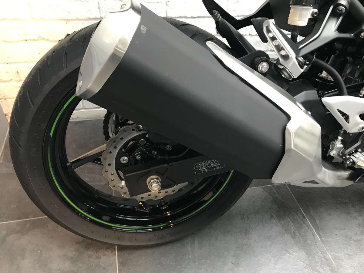 Used Kawasaki NINJA 400 2024 for sale - 78393188: Photo 9