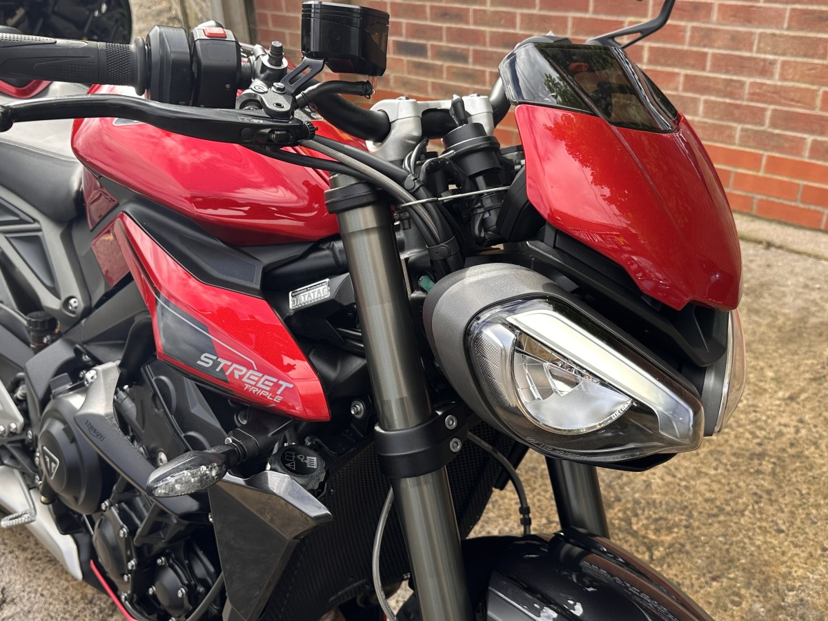 Used Triumph STREET TRIPLE 765 RS 2023 for sale - 78621225: Photo 10