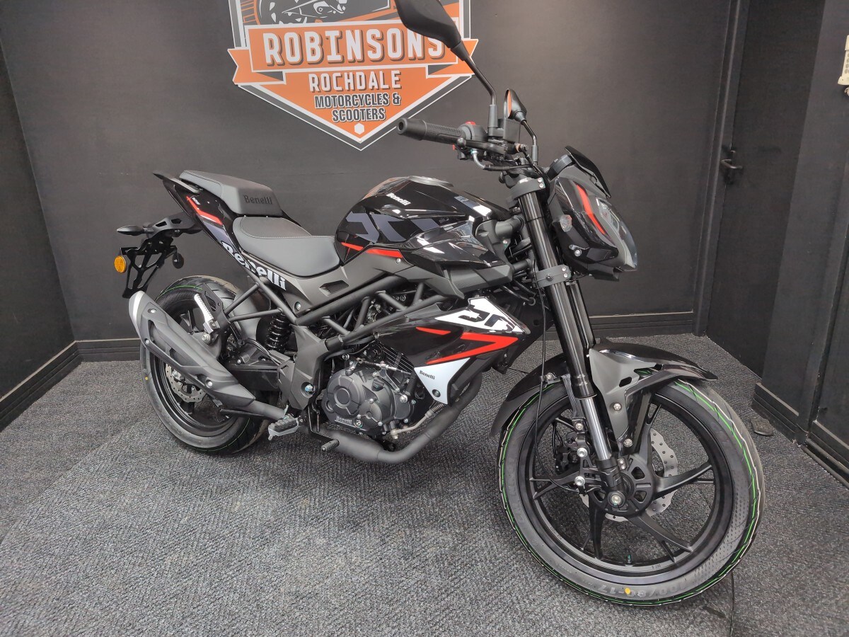 Used Benelli BN 125 for sale - 78394372: Photo 4