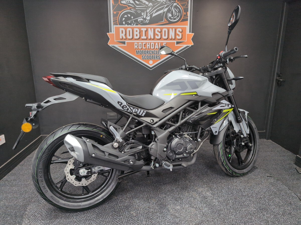 Used Benelli BN 125 for sale - 78394372: Photo 9