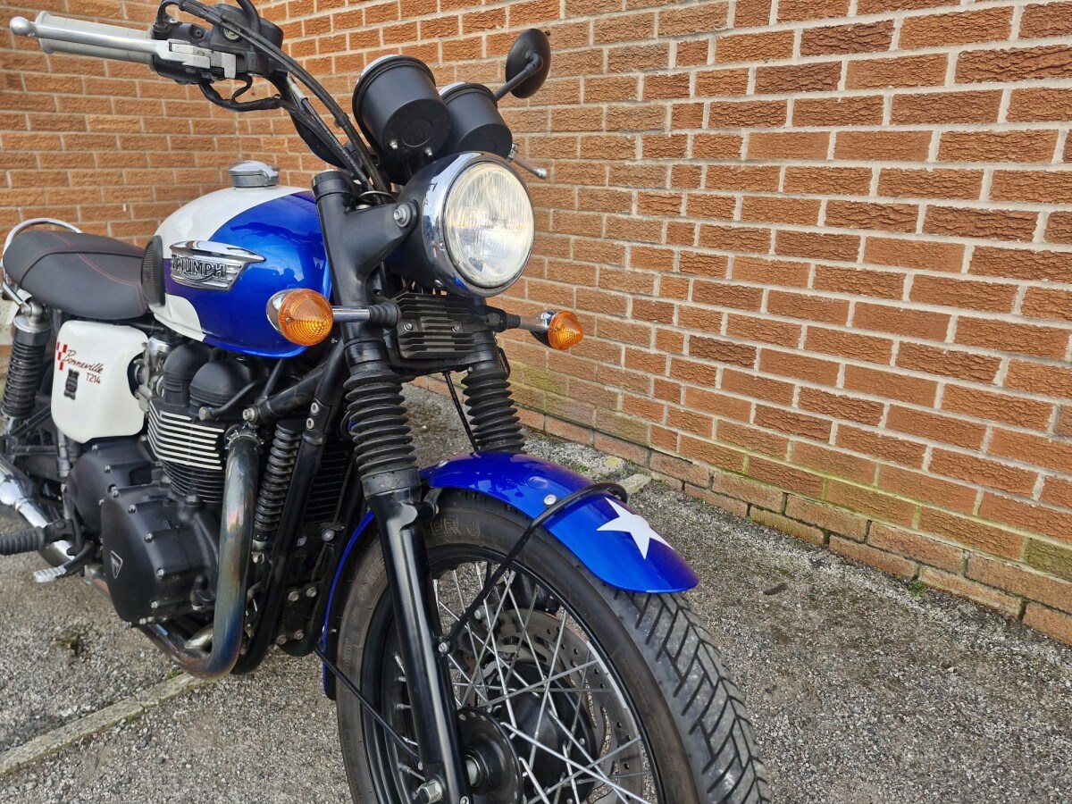Used Triumph BONNEVILLE T214 2015 for sale - 78393375: Photo 6