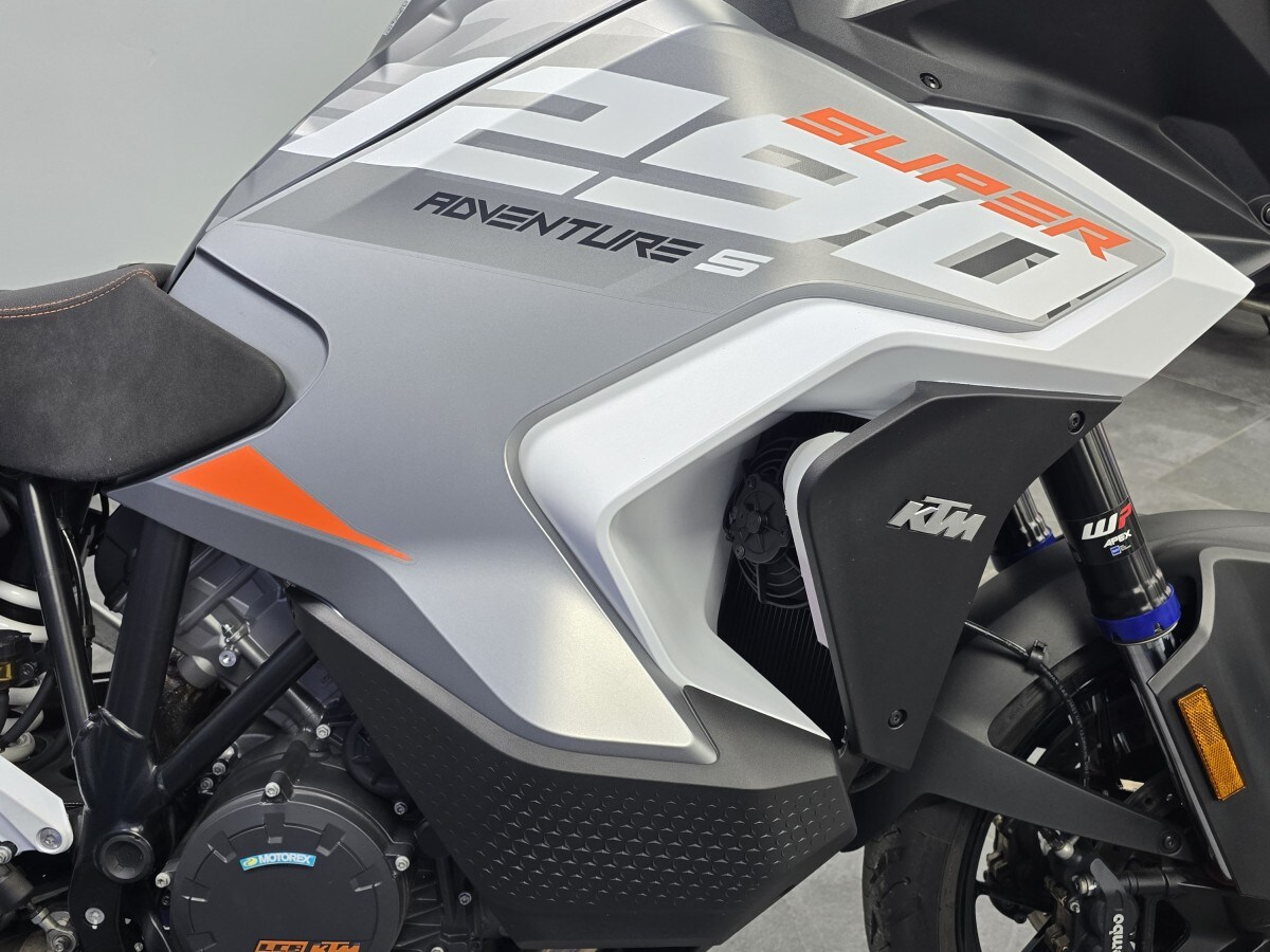 Used KTM 1290 SUPER ADVENTURE S 2023 for sale - 78628904: Photo 8