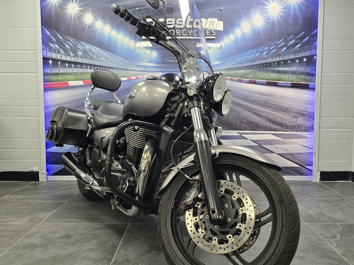 Used Triumph THUNDERBIRD 2017 for sale - 78836326: Photo 2