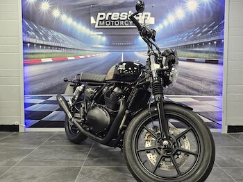 Used Royal Enfield INTERCEPTOR 650 E5 2023 for sale - bike-78894879: Photo