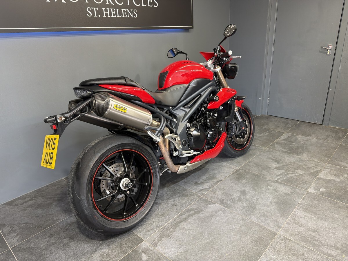 Used Triumph SPEED TRIPLE 1050 AB 2015 for sale - 78605462: Photo 3