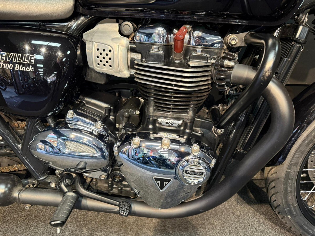 Used Triumph BONNEVILLE T100 BLACK 2019 for sale - 78427943: Photo 14