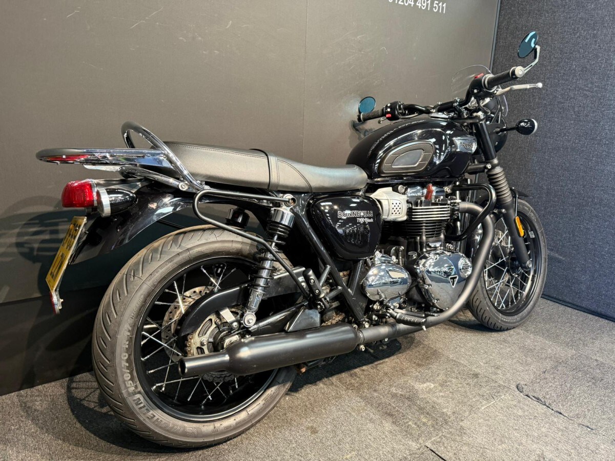 Used Triumph BONNEVILLE T100 BLACK 2019 for sale - 78427943: Photo 7