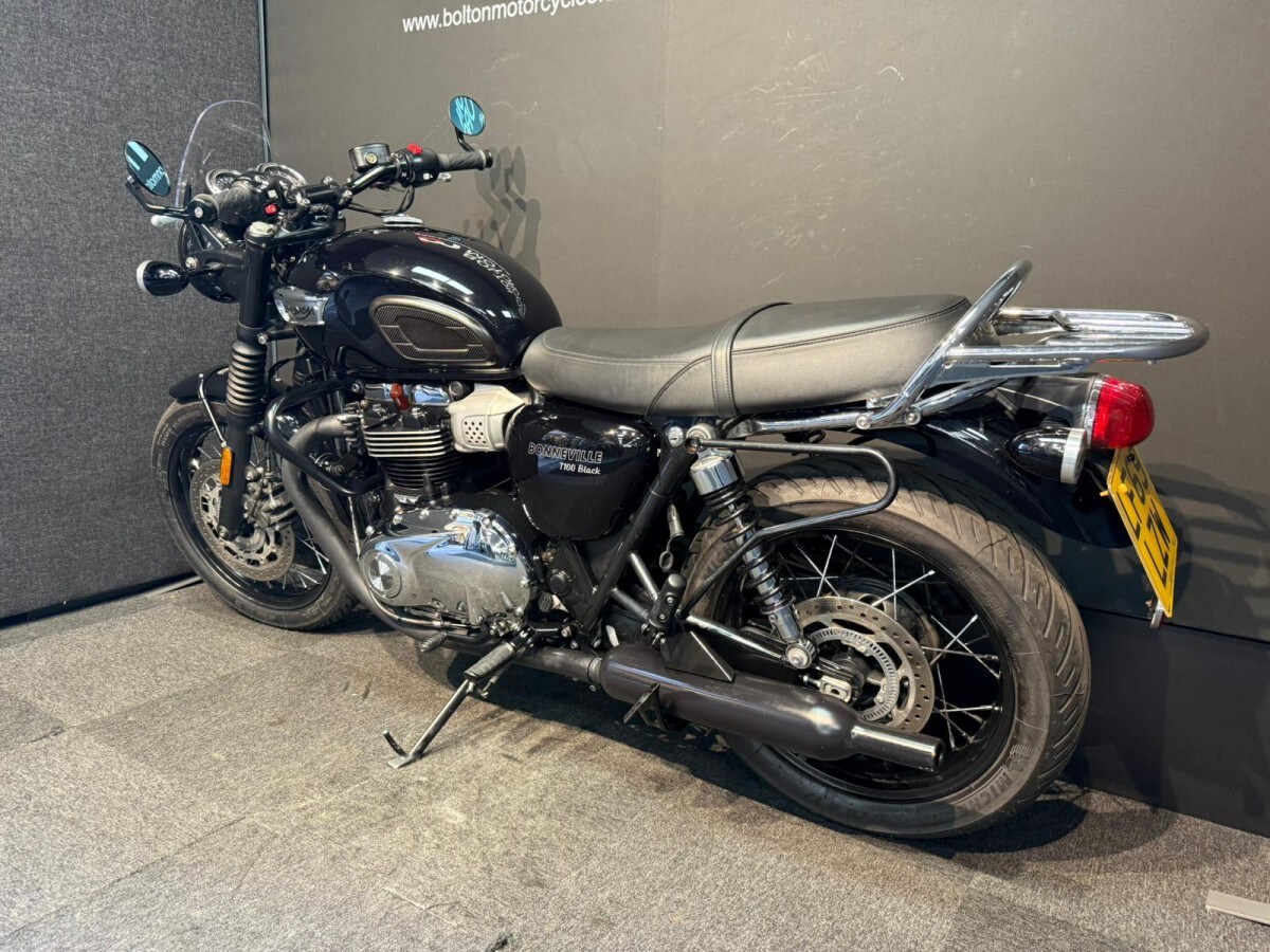 Used Triumph BONNEVILLE T100 BLACK 2019 for sale - 78427943: Photo 8