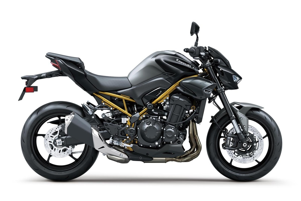 Used Kawasaki Z900 ZR900STFNN for sale - 78394376: Photo 2