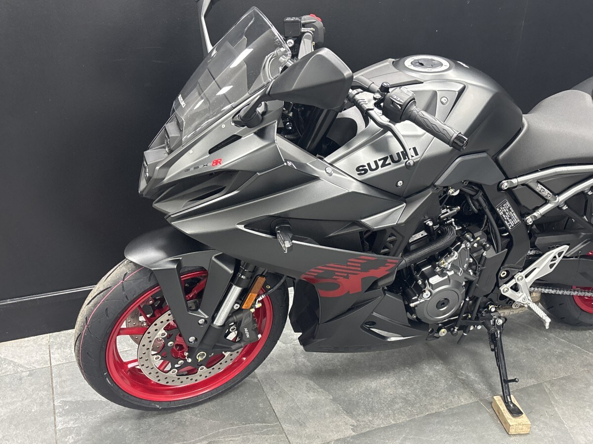 Used Suzuki GSX-8R for sale - 78909951: Photo 11