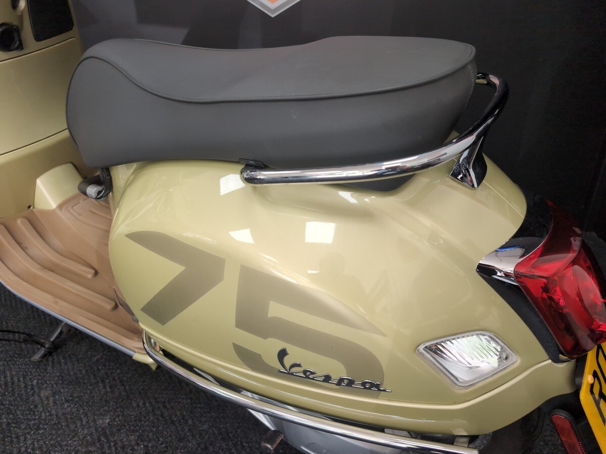 Used Piaggio VESPA GTS 300 75TH 2021 for sale - 78674316: Photo 12